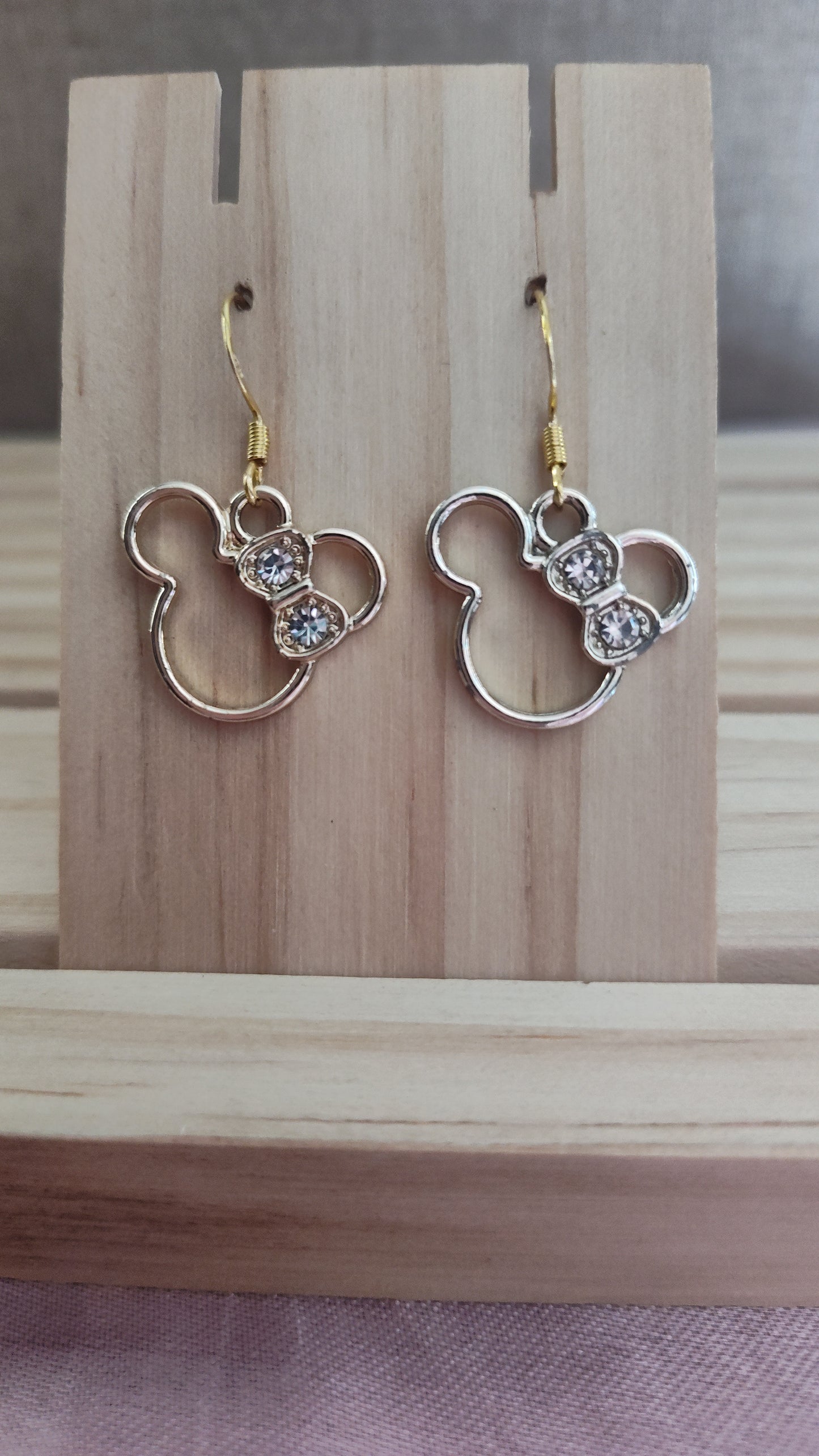Minnie Mouse Earrings- CLEARANCE