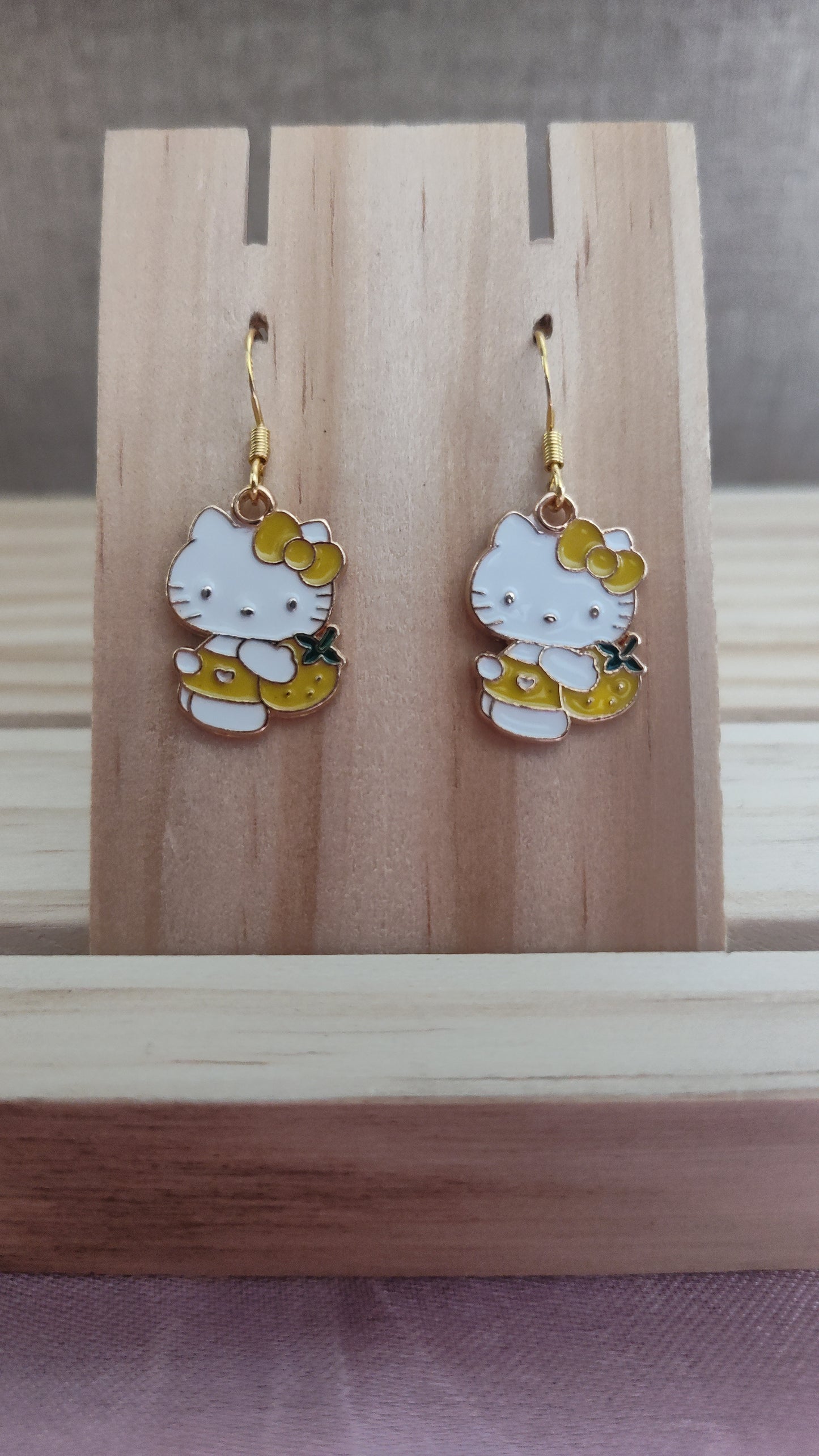 Hello Kitty Earrings- CLEARANCE