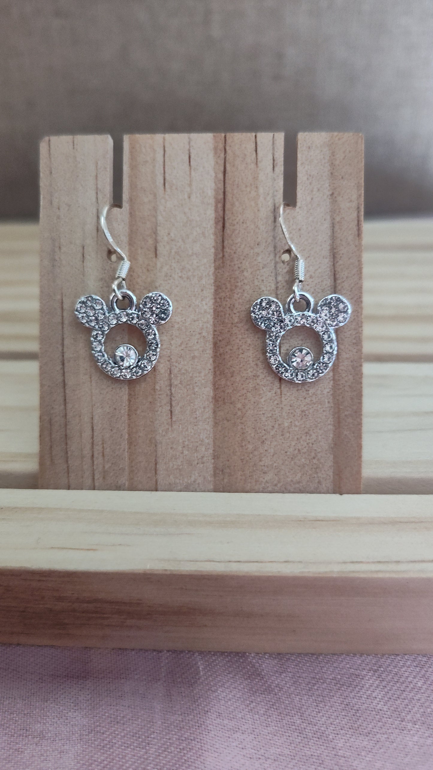 Minnie Mouse Earrings- CLEARANCE- Discontinued item