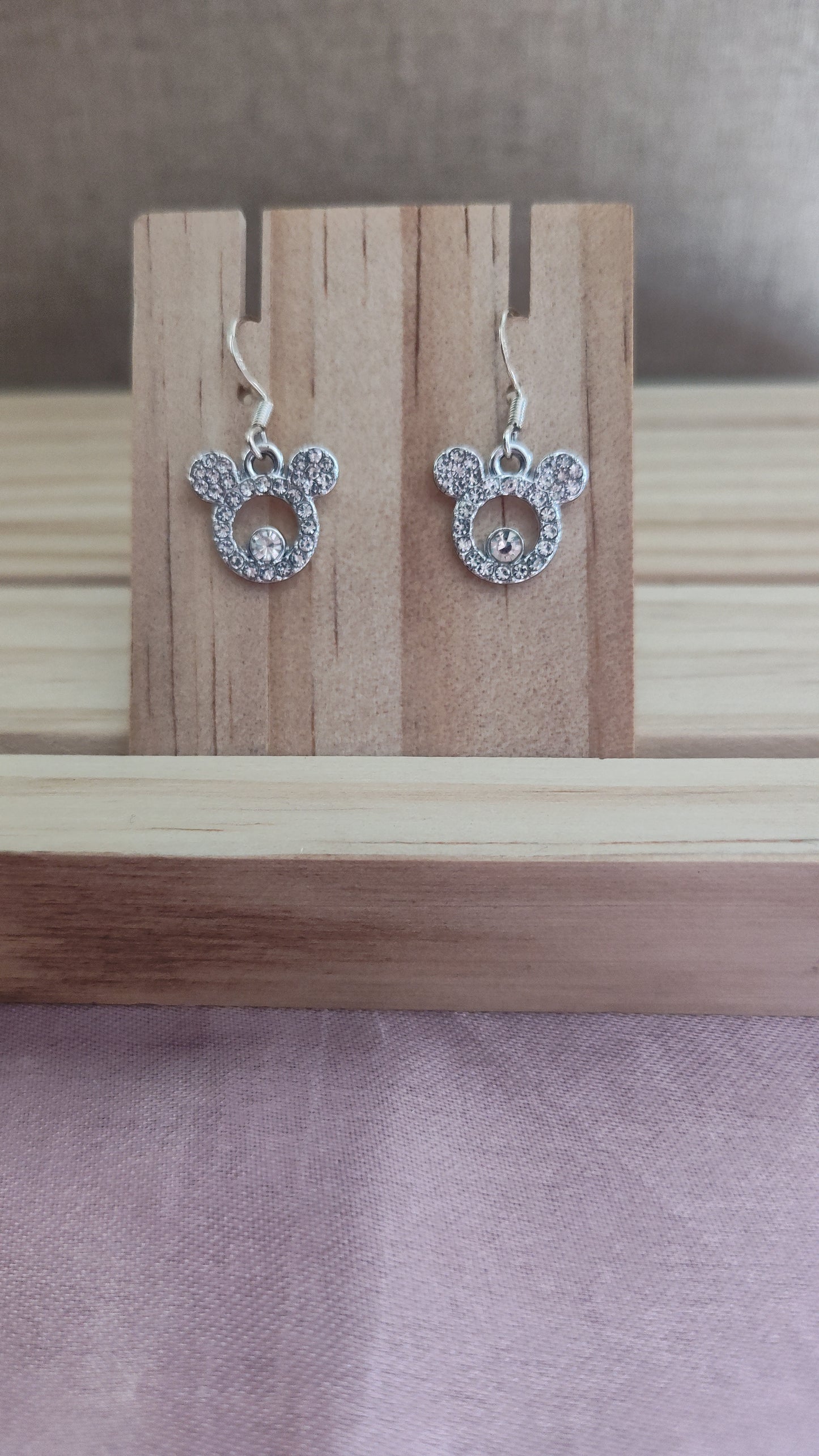 Minnie Mouse Earrings- CLEARANCE- Discontinued item