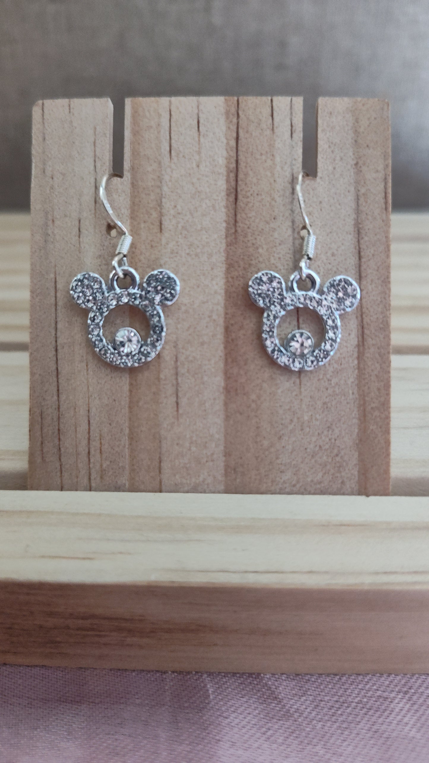 Minnie Mouse Earrings- CLEARANCE- Discontinued item