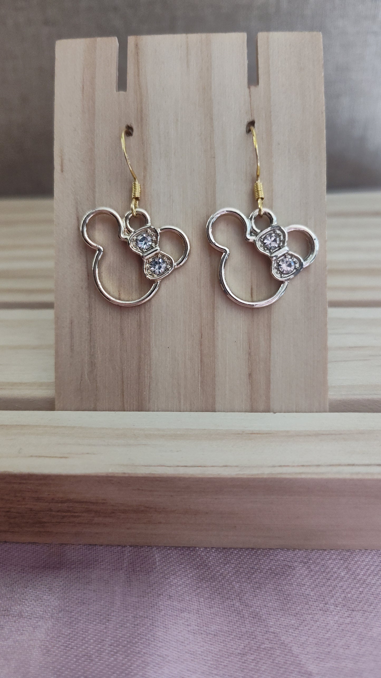 Minnie Mouse Earrings- CLEARANCE