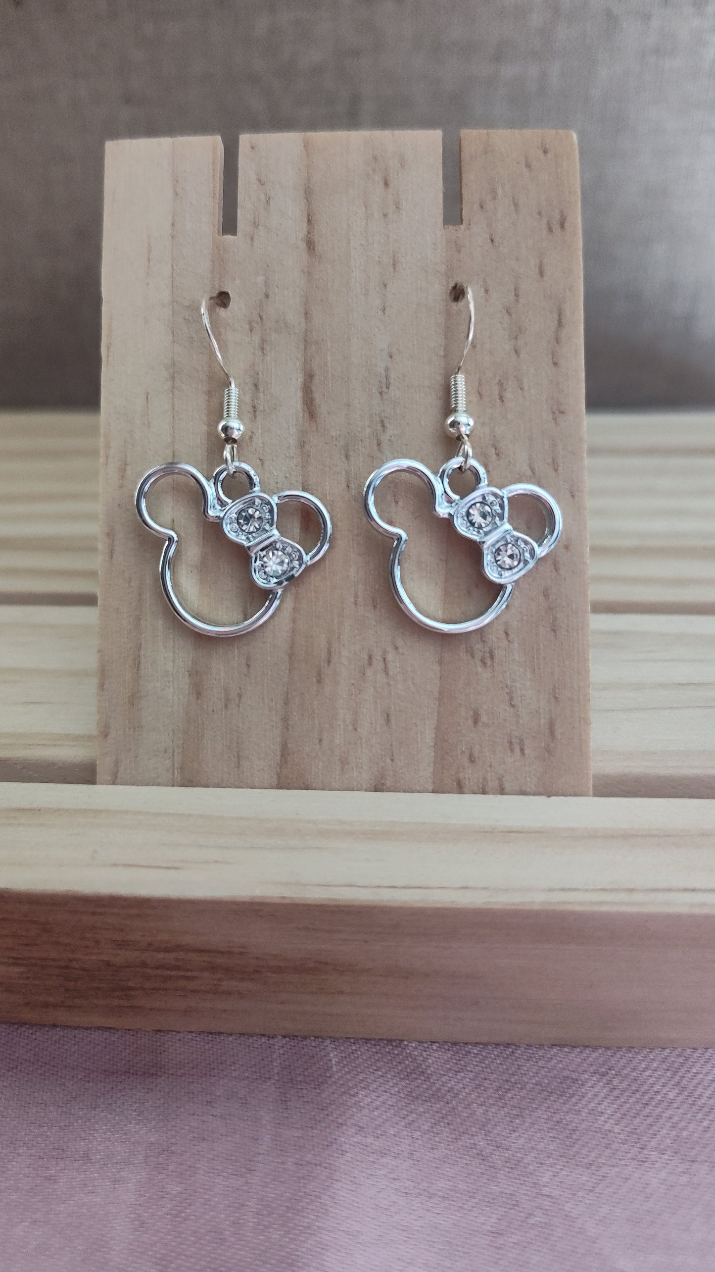 Minnie Mouse Earrings- CLEARANCE