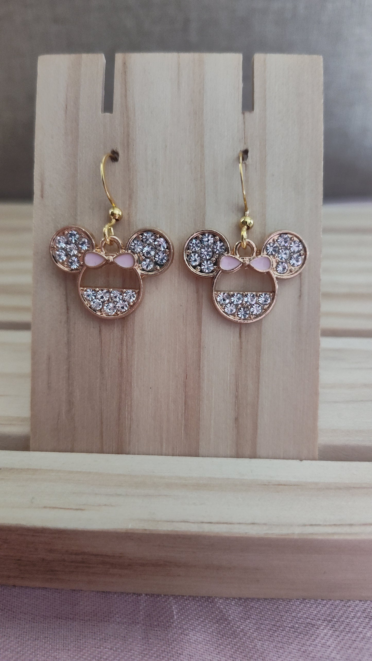 Minnie Mouse Earrings- CLEARANCE