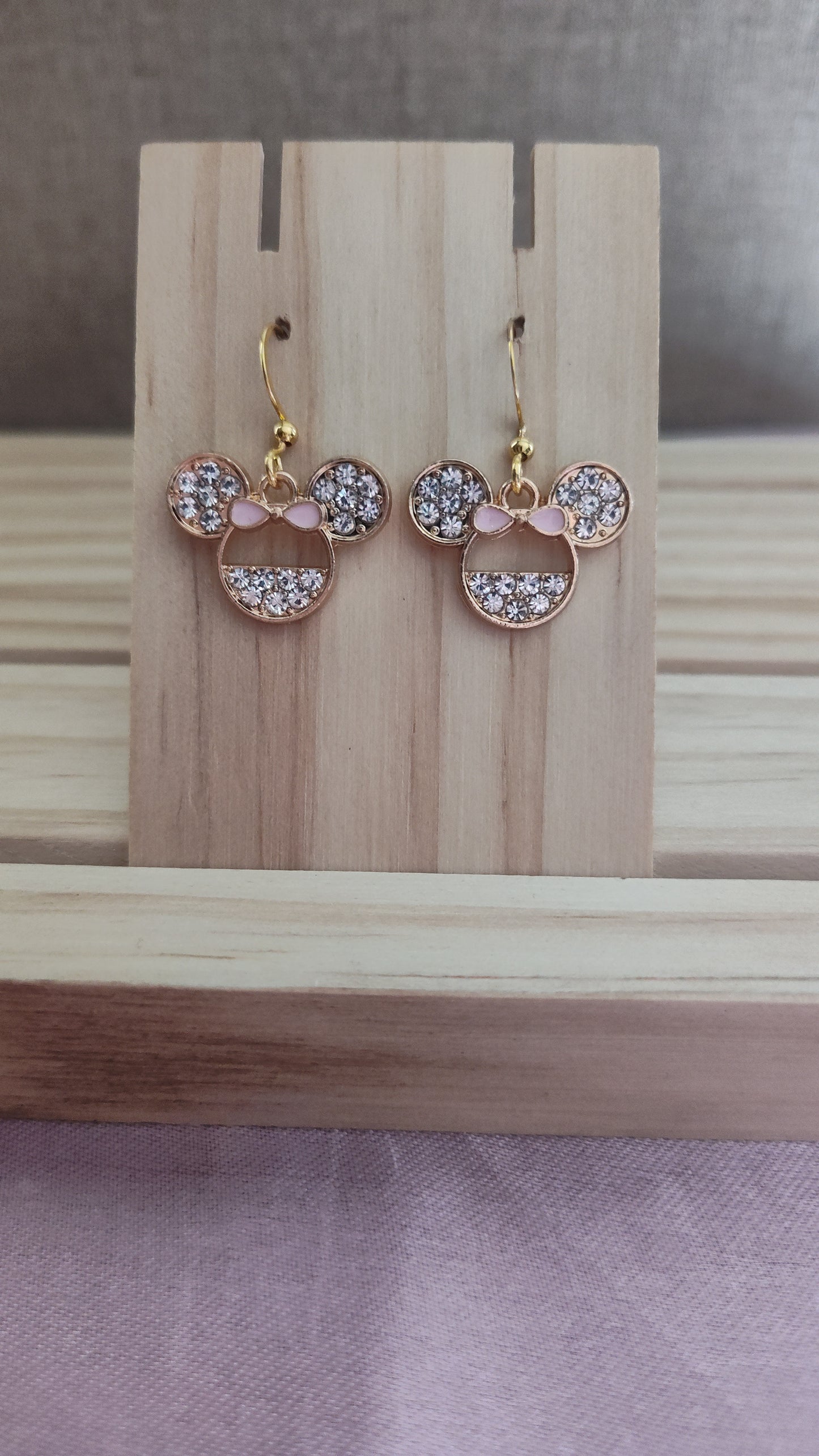 Minnie Mouse Earrings- CLEARANCE