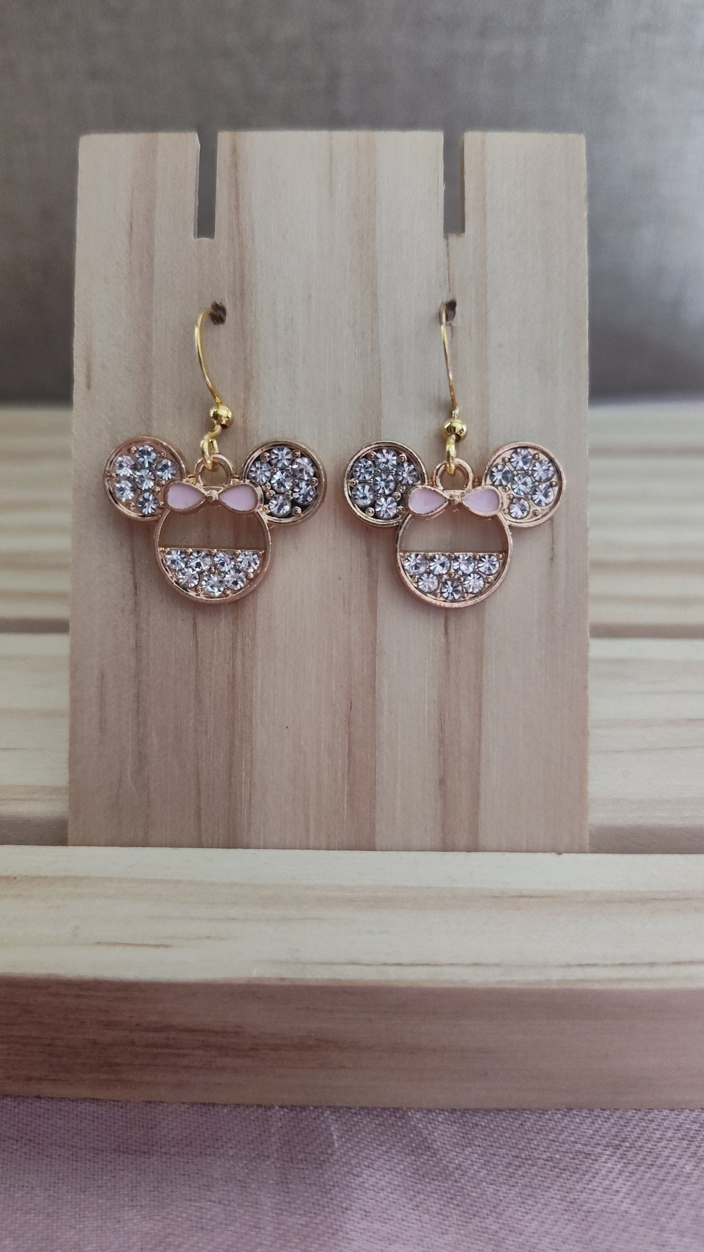 Minnie Mouse Earrings- CLEARANCE