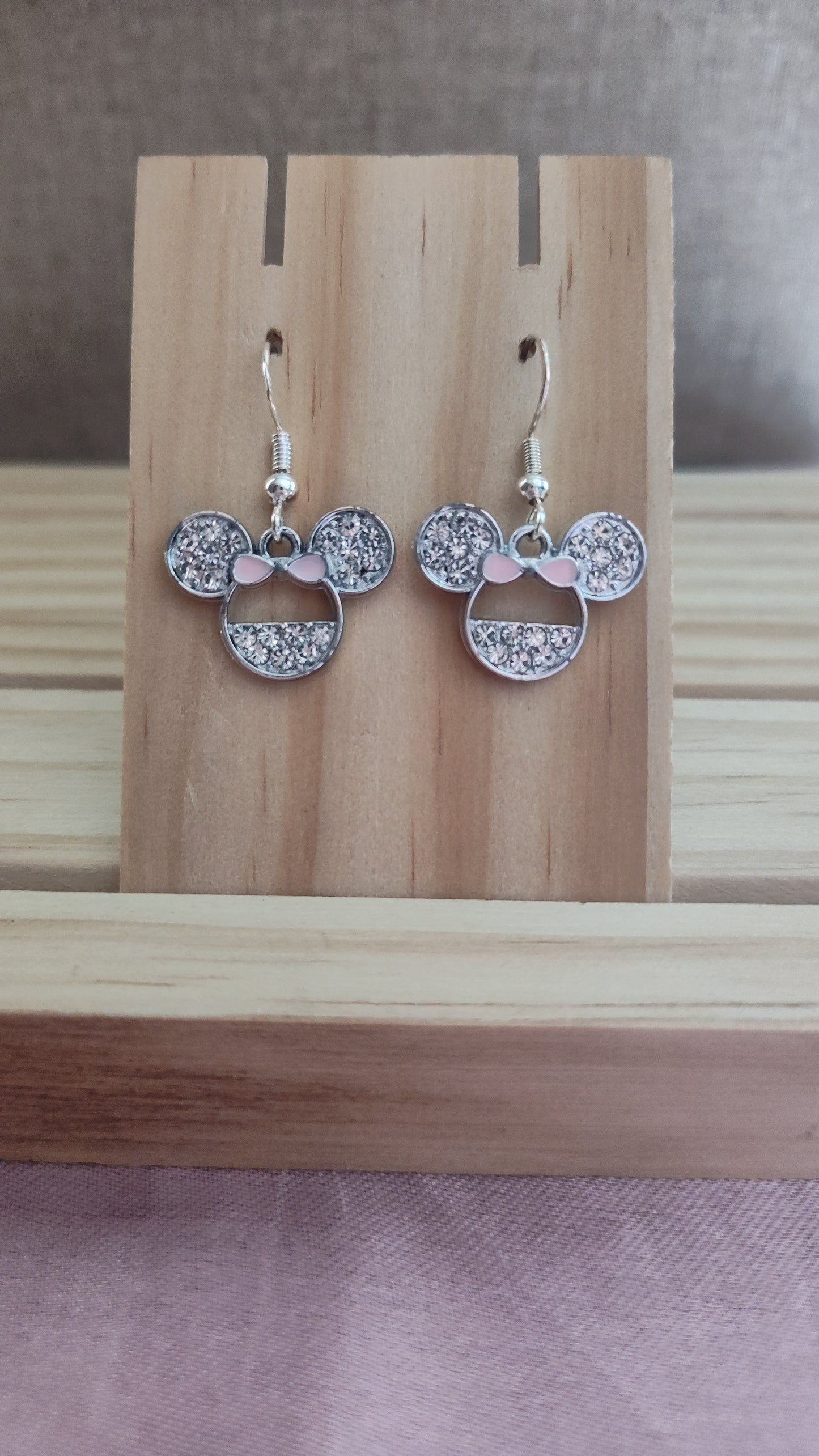 Minnie Mouse Earrings- CLEARANCE