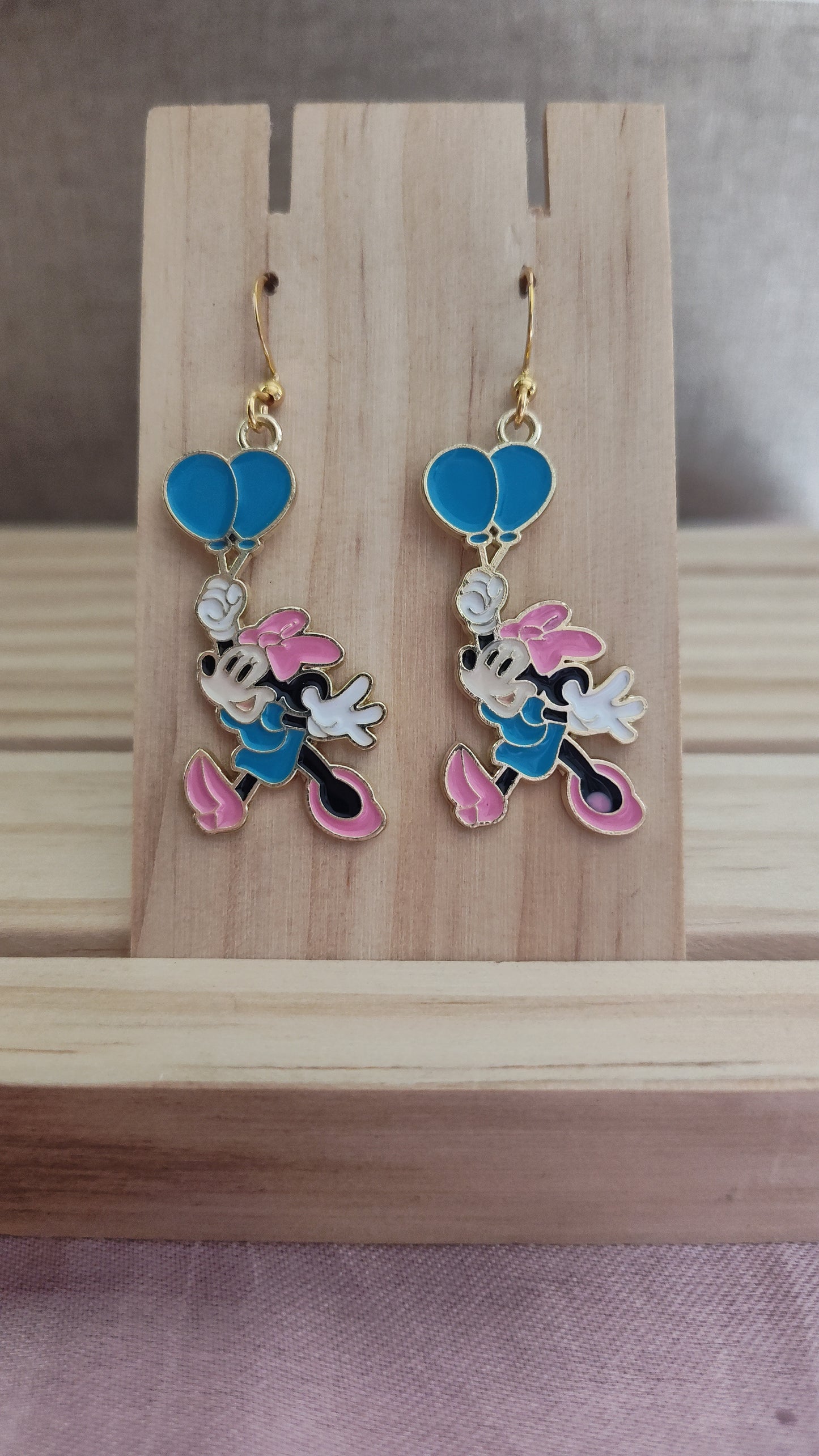 Minnie Mouse Earrings- CLEARANCE- Discontinued item