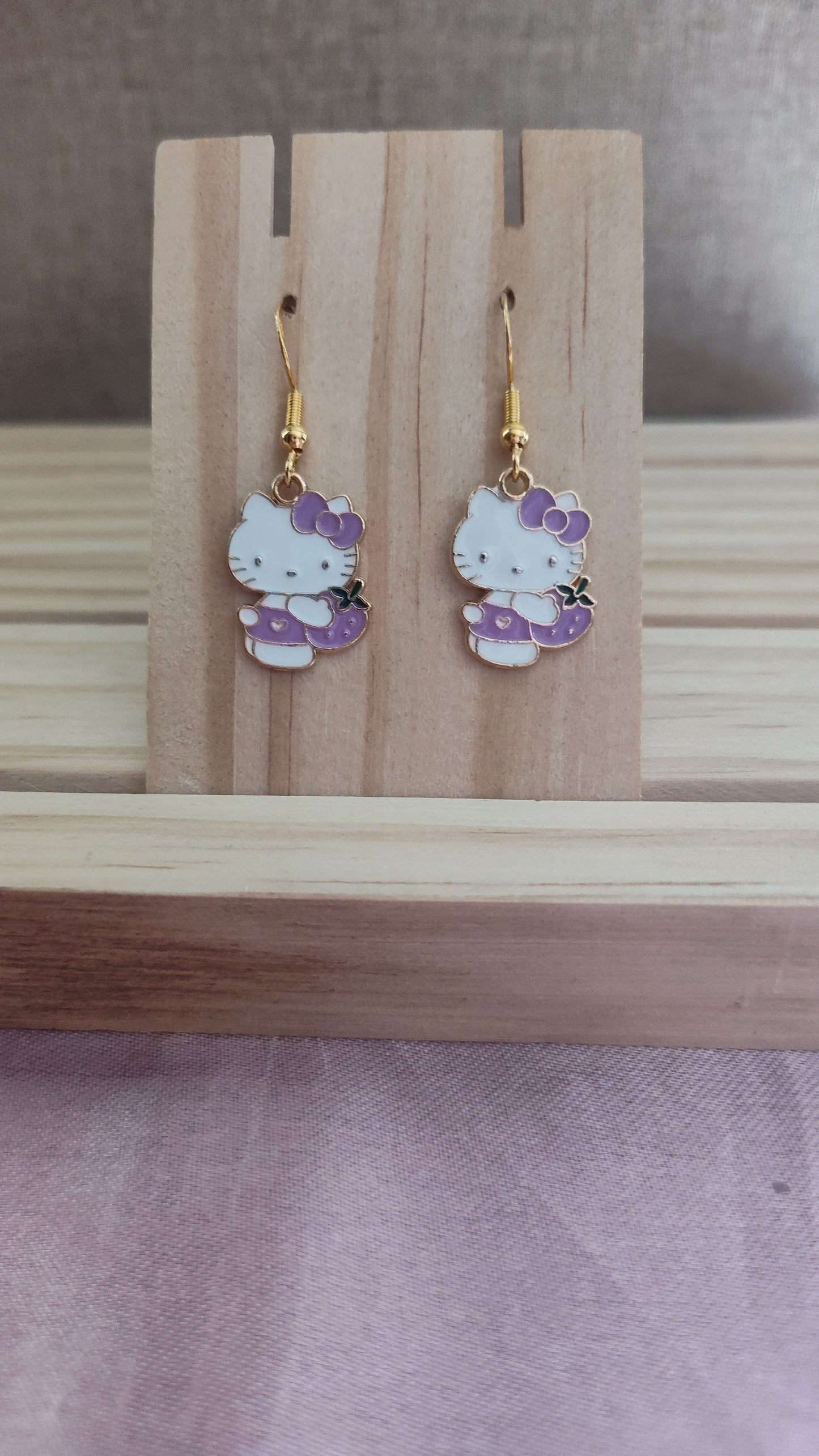 Hello Kitty Earrings- CLEARANCE