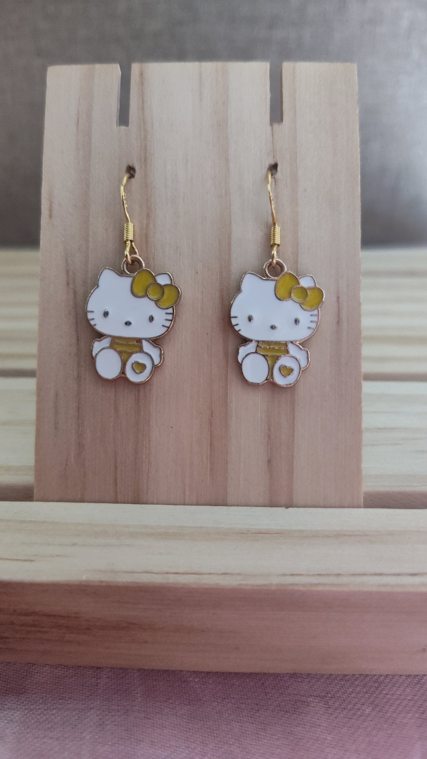 Hello Kitty Earrings- CLEARANCE