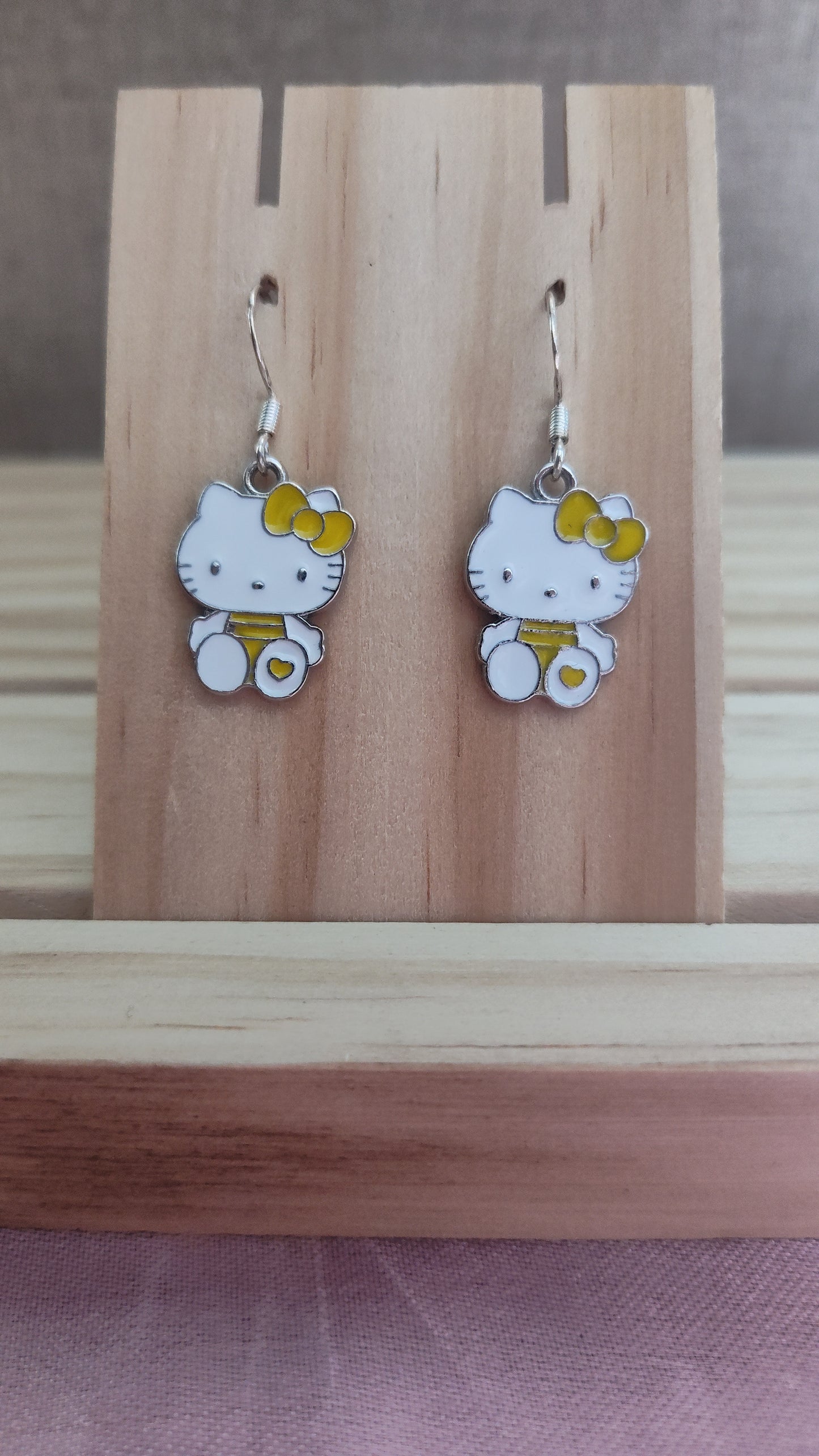 Hello Kitty Earrings- CLEARANCE