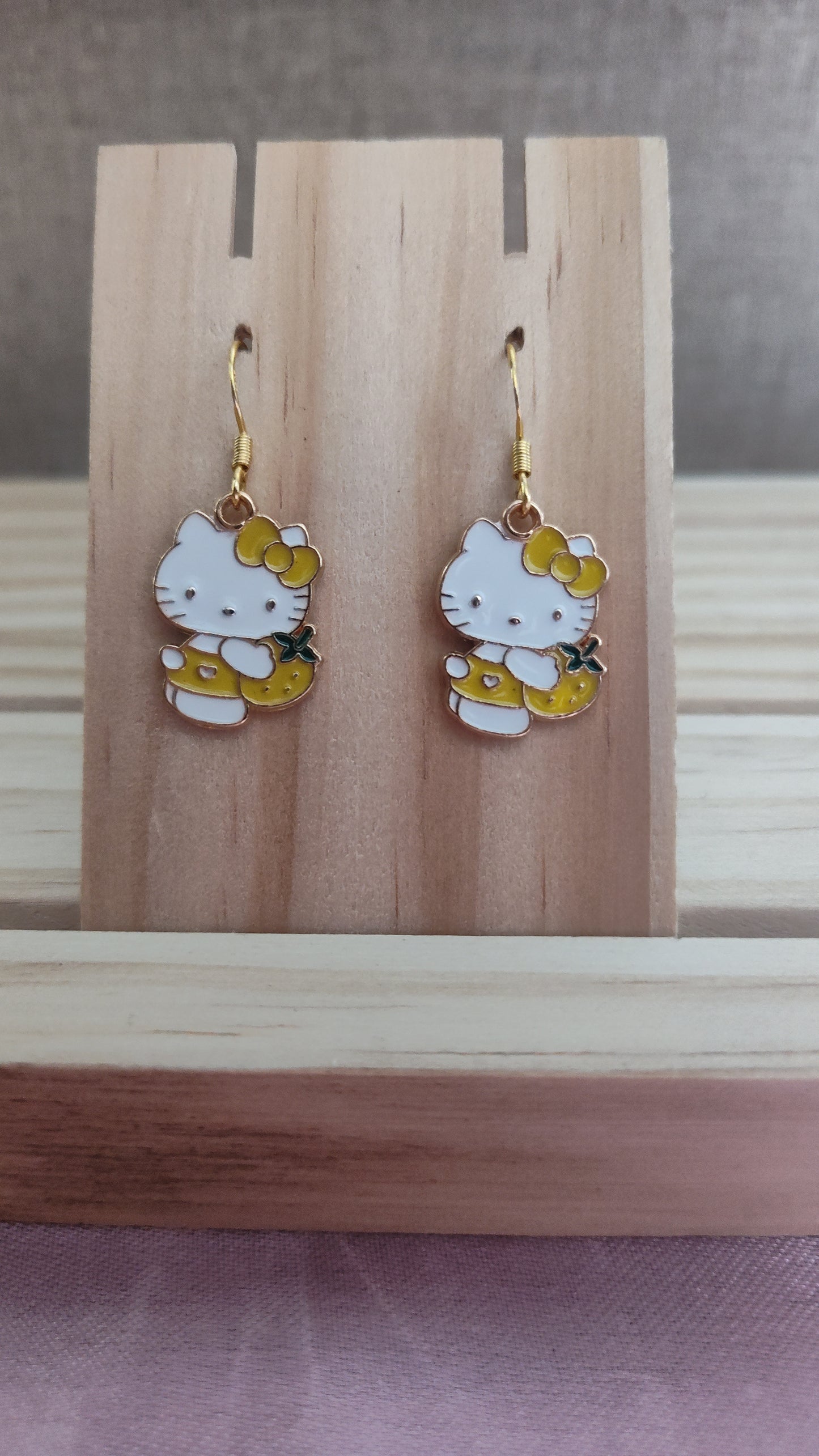 Hello Kitty Earrings- CLEARANCE