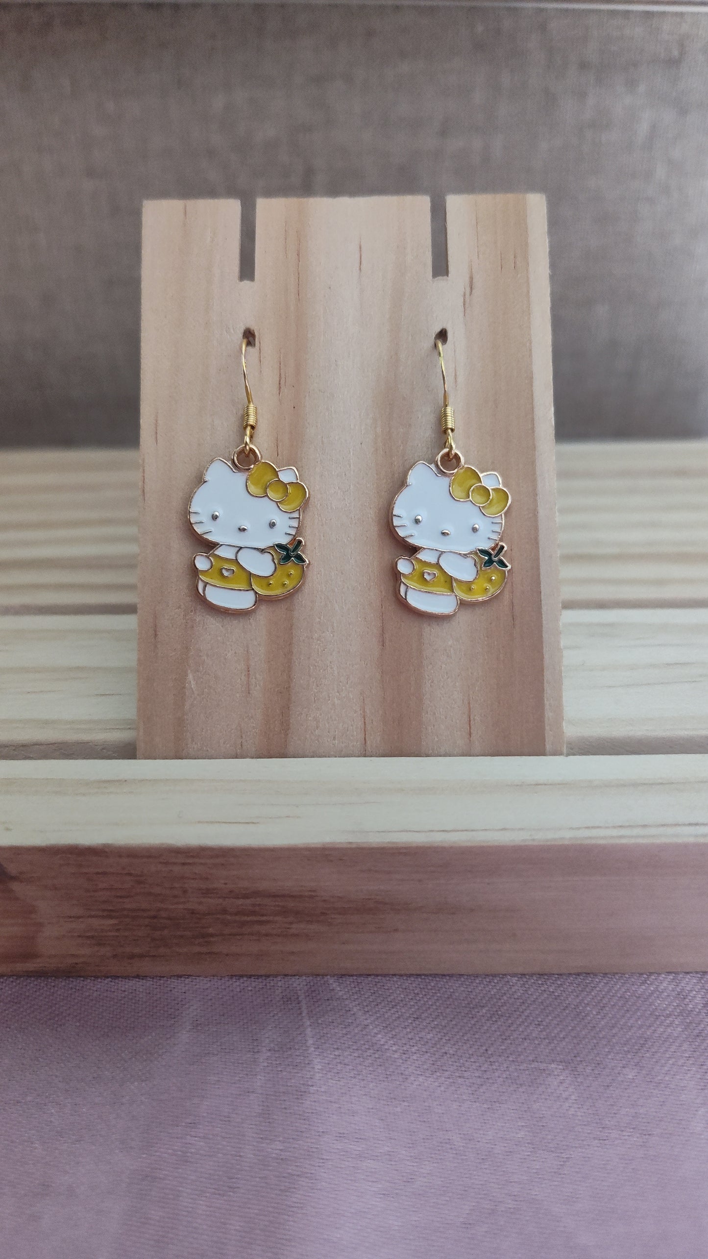 Hello Kitty Earrings- CLEARANCE