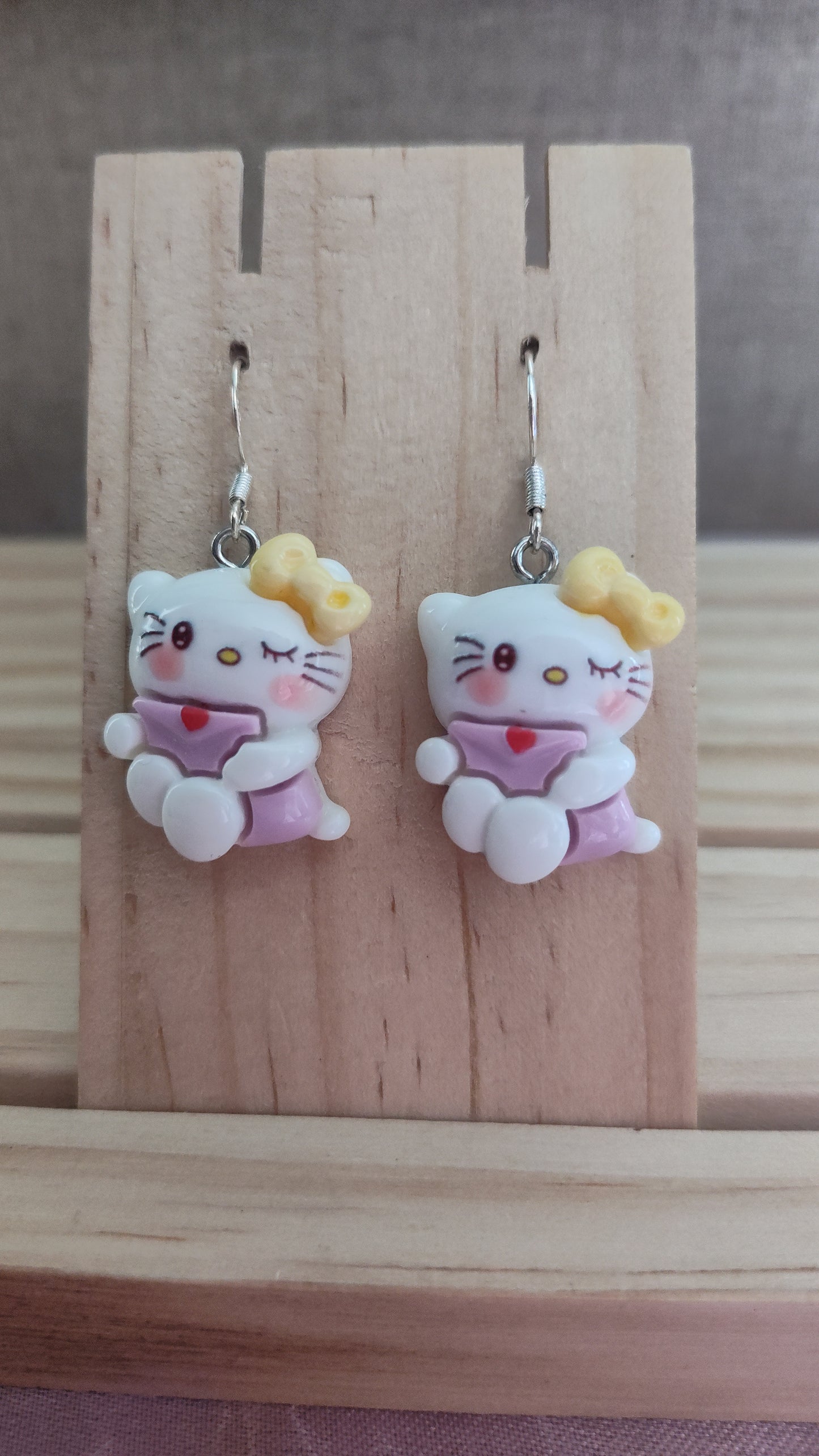 Hello Kitty Earrings- CLEARANCE