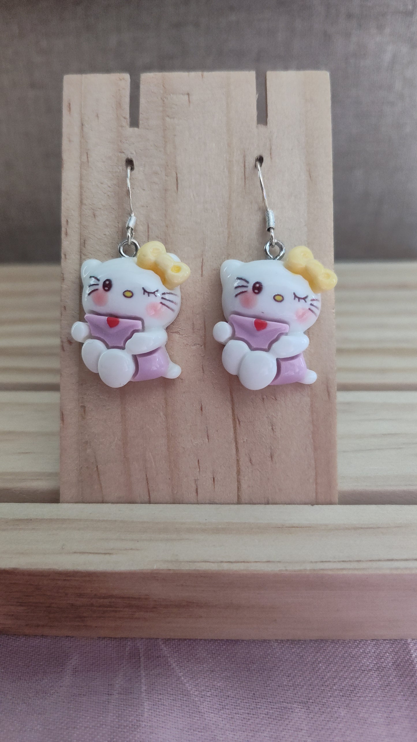 Hello Kitty Earrings- CLEARANCE