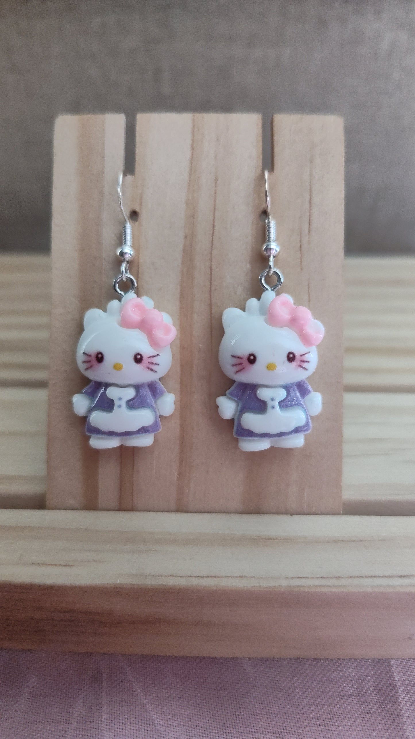 Hello Kitty Earrings- CLEARANCE