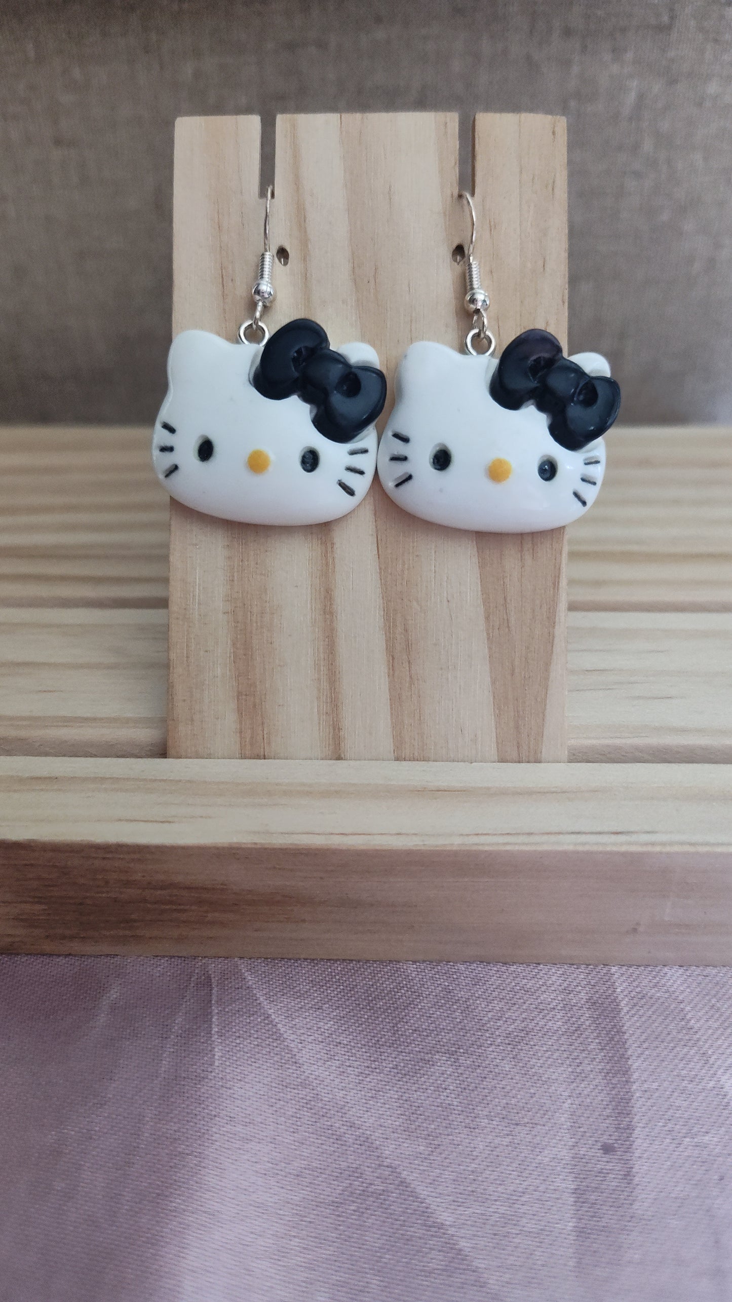 Hello Kitty Earrings- CLEARANCE