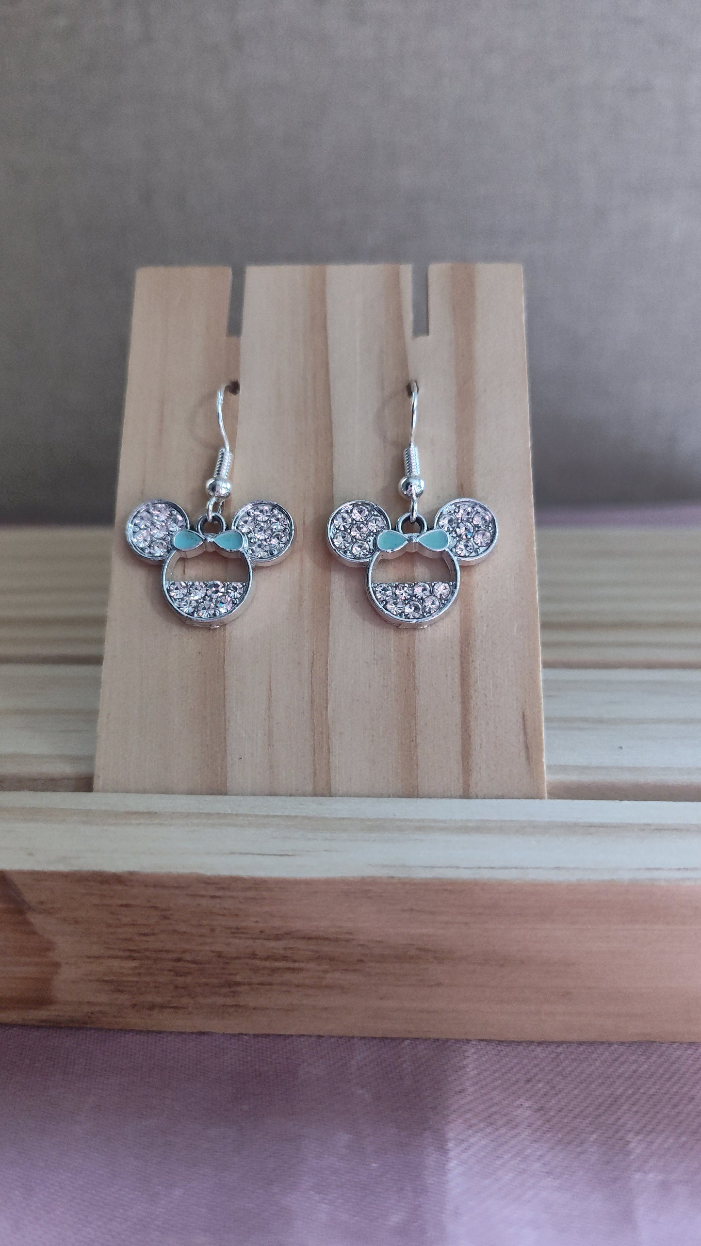 Minnie Mouse Earrings- CLEARANCE